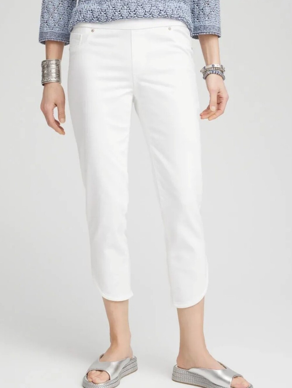 Chico's NWT Pull-On White Capri Dolphin-Hem Crop Denim Sz 10